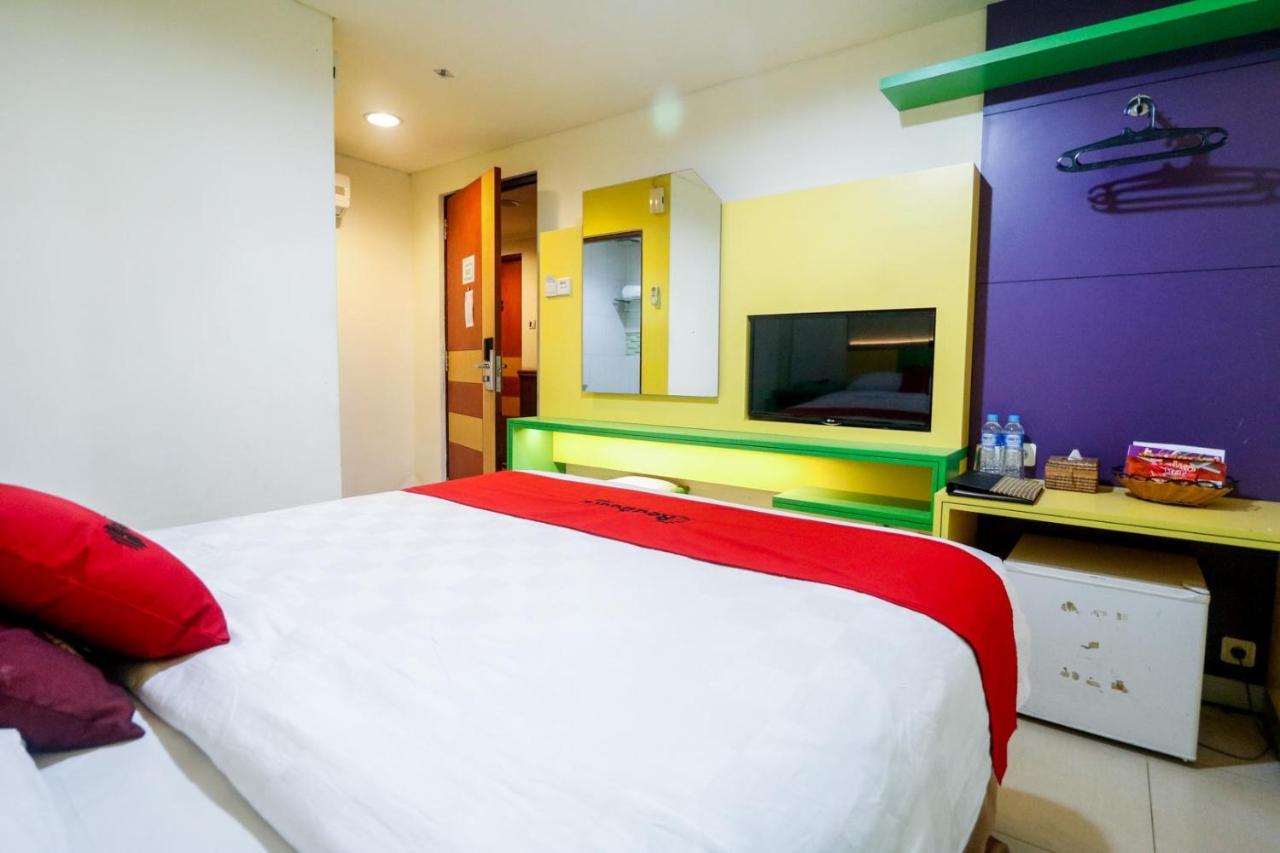 Reddoorz Plus Near Universitas Lambung Mangkurat バンジ ャ ルマシン エクステリア 写真
